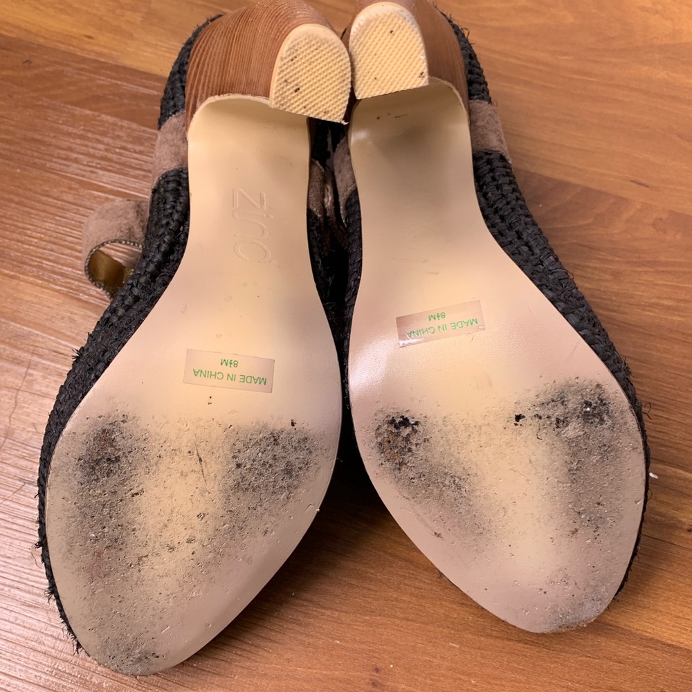 ZINC Raffle MJ Platform Shoe - Picture 8 of 8